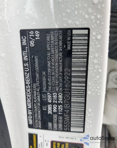 2016 Mercedes-Benz C 300 из США, поврежденный, VIN 55SWF4JB7GU160922